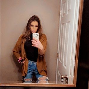 Meet your Posher, Alysa